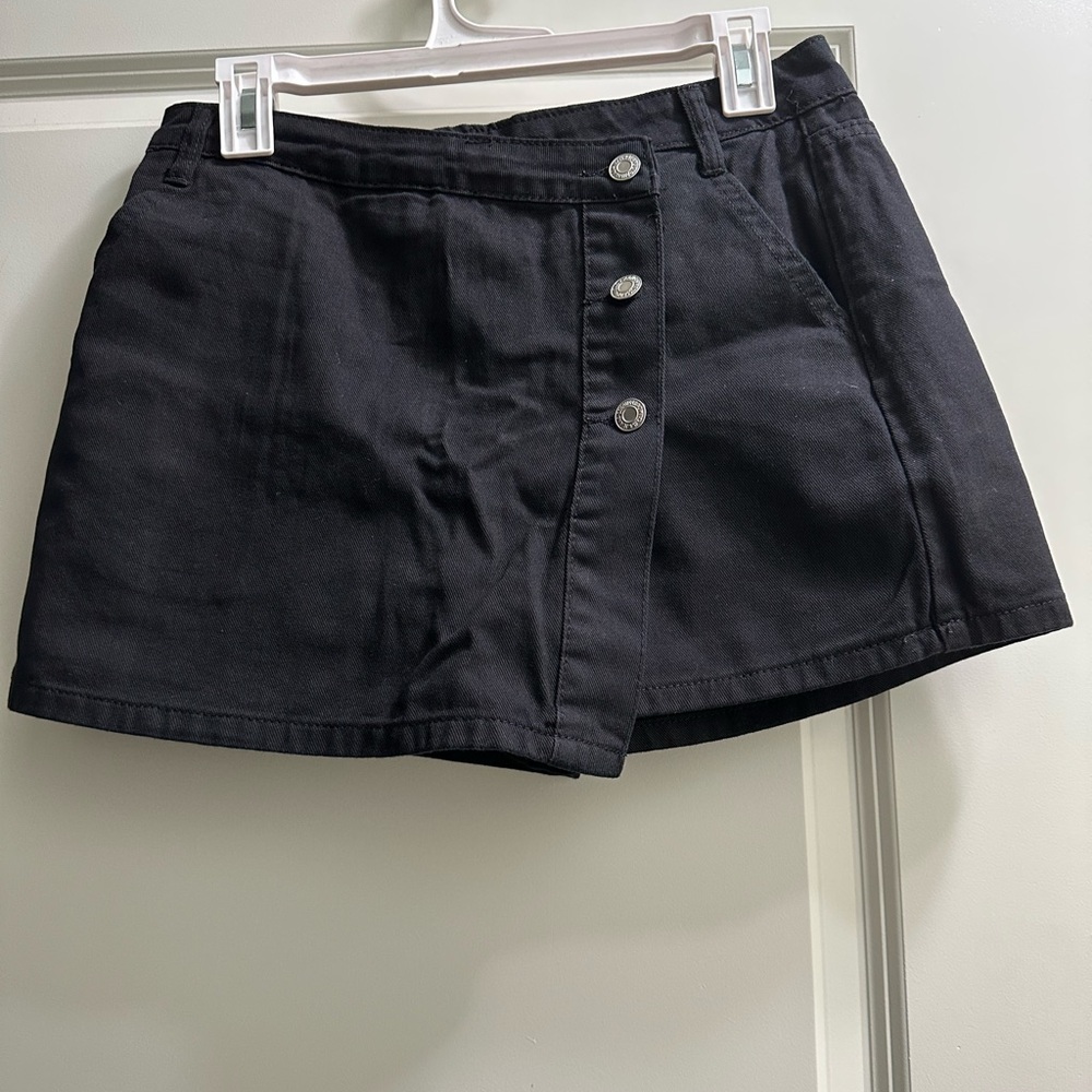 SHEIN Black denim skort, Size L